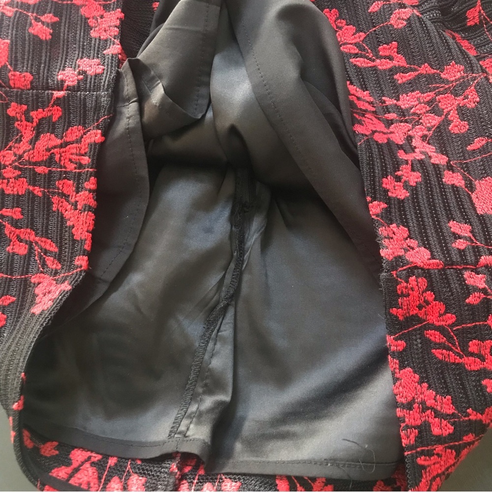 Bardot Junior Black and Red Floral Dress, Size 6. - Picture 7 of 8